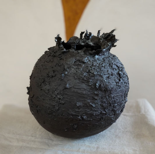 Pieza de barro "Origen"